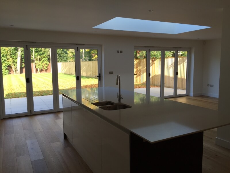 Dual colour bifold doors